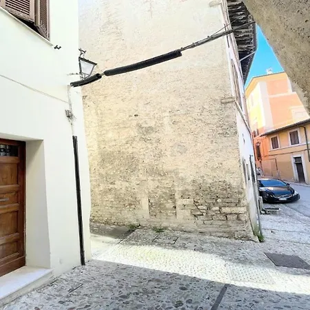 Villa Traditional Town House Central - Car Is Unnecessary - Wifi - Sleeps 10