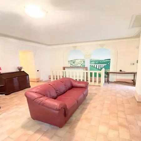 Villa Traditional Town House Central - Car Is Unnecessary - Wifi - Sleeps 10 Spoleto