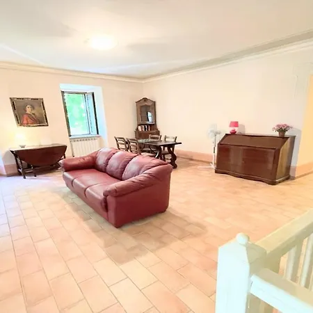 Traditional Town House Central - Car Is Unnecessary - Wifi - Sleeps 10 Villa Spoleto